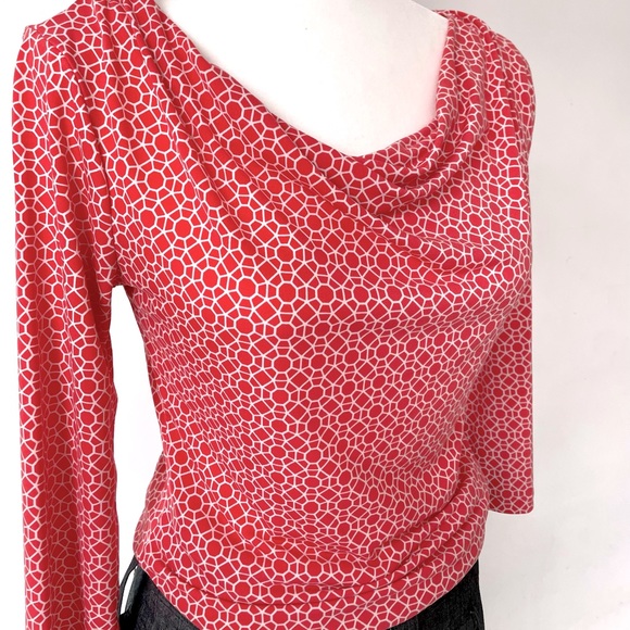 Vibrant pink shirt - Picture 3 of 6